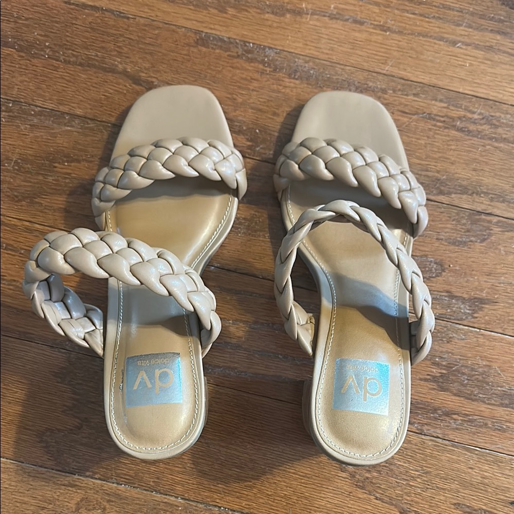 DV by Dolce Vita Tan heel sandals